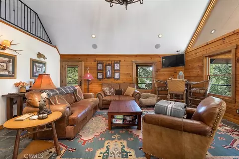 Living - 5765 Dago Ln, Paso Robles, CA 93446 photo 2 of 3