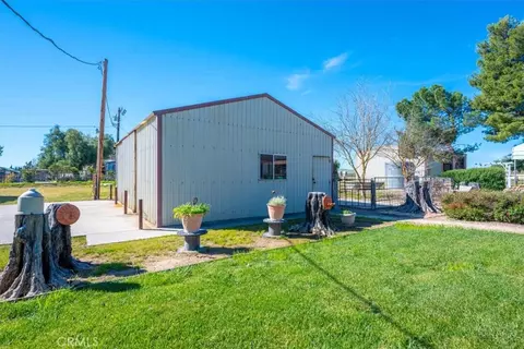 Exterior - 2100 Starkey Rd, Shandon, CA 93461 photo 7 of 8