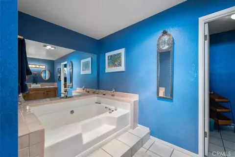 Bath - 2100 Starkey Rd, Shandon, CA 93461 photo 3 of 3