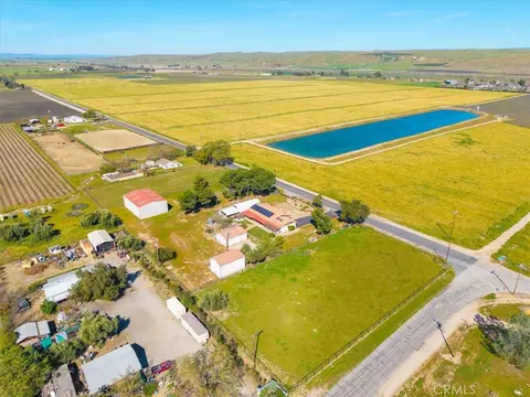 View/Area - 2100 Starkey Rd, Shandon, CA 93461 photo 2 of 10