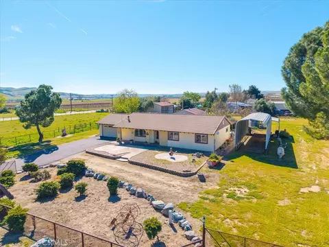 View/Area - 2100 Starkey Rd, Shandon, CA 93461 photo 3 of 10