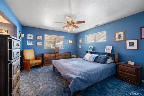 Bedroom - 2100 Starkey Rd, Shandon, CA 93461 photo 2 of 2