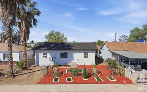 10720 Santa Ana St, Lamont, CA 93241