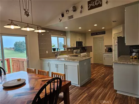 Kitchen - 8199 Plane Vw, Paso Robles, CA 93446 photo 3 of 3