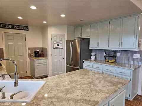 Kitchen - 8199 Plane Vw, Paso Robles, CA 93446 photo 2 of 3