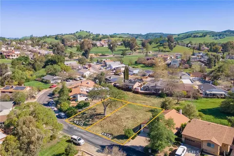 4970 Pretty Doe Ln, Paso Robles, CA 93446