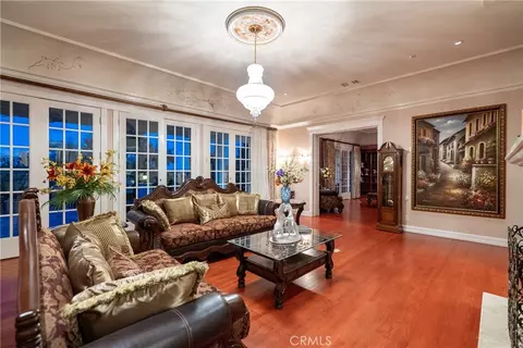 Living - 5405 Vineyard Dr, Paso Robles, CA 93446 photo 3 of 7