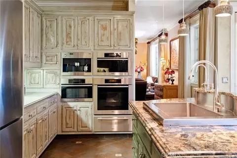 Kitchen - 5405 Vineyard Dr, Paso Robles, CA 93446 photo 3 of 5
