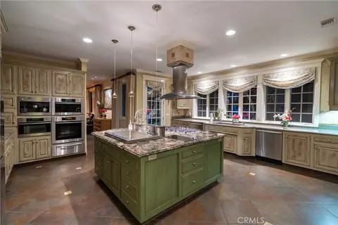 Kitchen - 5405 Vineyard Dr, Paso Robles, CA 93446 photo 1 of 5