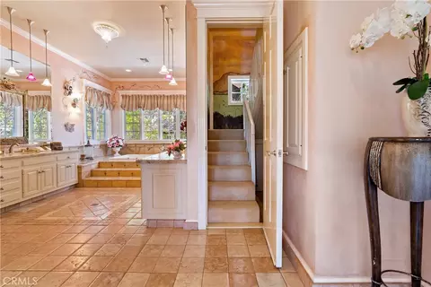 Entry Way - 5405 Vineyard Dr, Paso Robles, CA 93446 photo 3 of 3