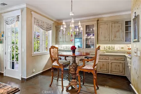 Dining - 5405 Vineyard Dr, Paso Robles, CA 93446 photo 2 of 2