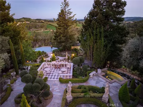 Exterior - 5405 Vineyard Dr, Paso Robles, CA 93446 photo 3 of 23