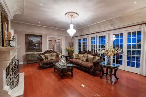 Living - 5405 Vineyard Dr, Paso Robles, CA 93446 photo 2 of 7