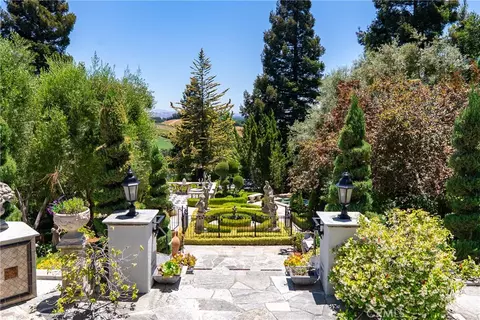 Exterior - 5405 Vineyard Dr, Paso Robles, CA 93446 photo 14 of 24