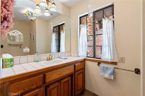 Bath - 6125 El Pomar, Templeton, CA 93465 photo 1 of 5