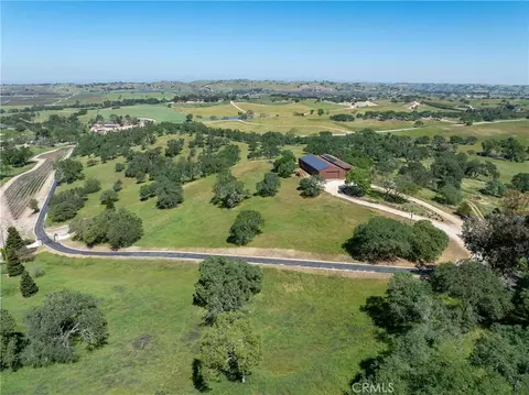 View/Area - 6125 El Pomar, Templeton, CA 93465 photo 3 of 4