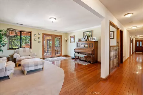Entry Way - 6125 El Pomar, Templeton, CA 93465 photo 2 of 3