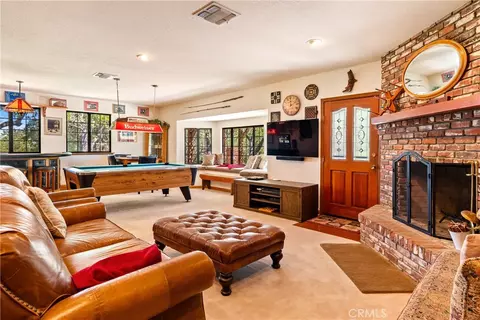 Living - 6125 El Pomar, Templeton, CA 93465 photo 3 of 3
