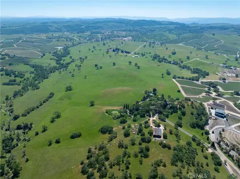 View/Area - 6125 El Pomar, Templeton, CA 93465 photo 4 of 4