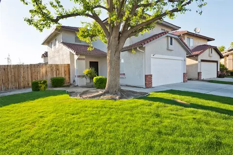 2713 Pecangrove St, Bakersfield, CA 93311