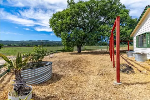 70331 Vineyard Canyon Rd, San Miguel, CA 93451