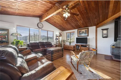 Living - 9990 Fay Rnch, Lake Isabella, CA 93240 photo 2 of 5