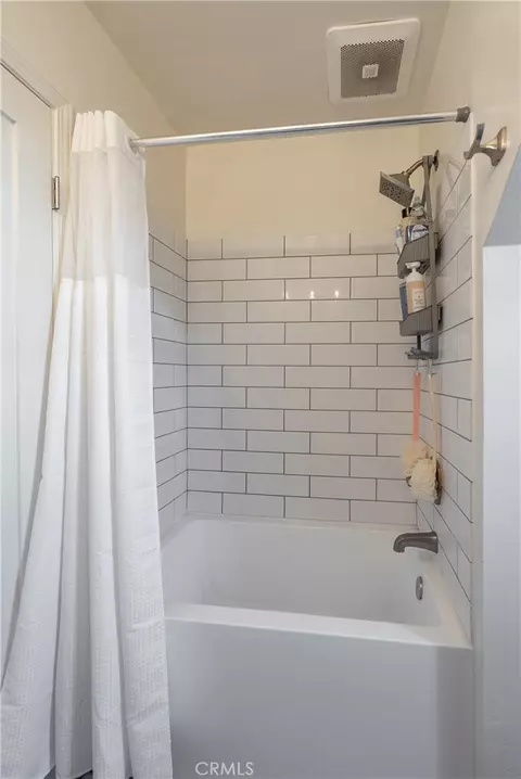 Bath - 1636 Spring St, Paso Robles, CA 93446 photo 3 of 4