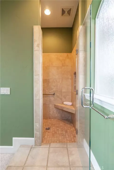 Bath - 4342 Shadow Canyon Rd, Templeton, CA 93465 photo 2 of 7