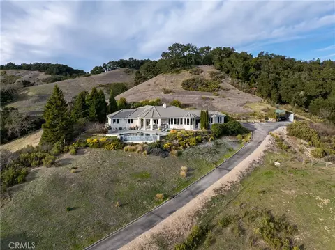 View/Area - 4342 Shadow Canyon Rd, Templeton, CA 93465 photo 3 of 11
