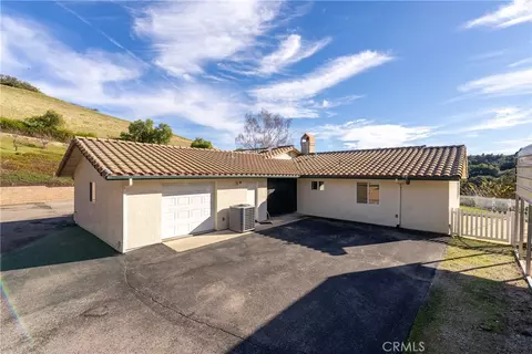 Exterior - 4342 Shadow Canyon Rd, Templeton, CA 93465 photo 14 of 18