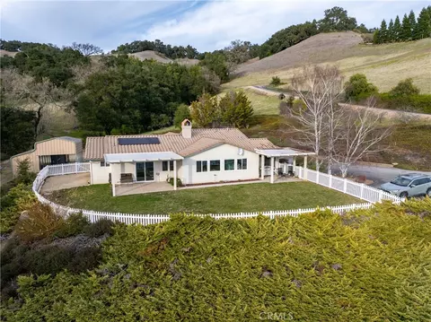Exterior - 4342 Shadow Canyon Rd, Templeton, CA 93465 photo 12 of 18