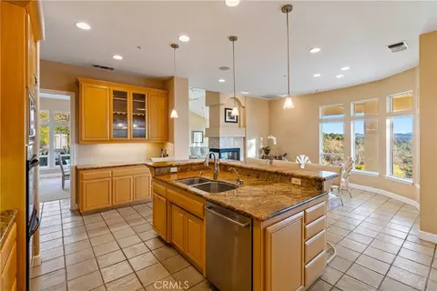 Kitchen - 4342 Shadow Canyon Rd, Templeton, CA 93465 photo 2 of 5
