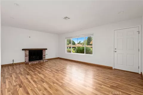 Living - 18 Flag Way, Paso Robles, CA 93446 photo 1 of 3