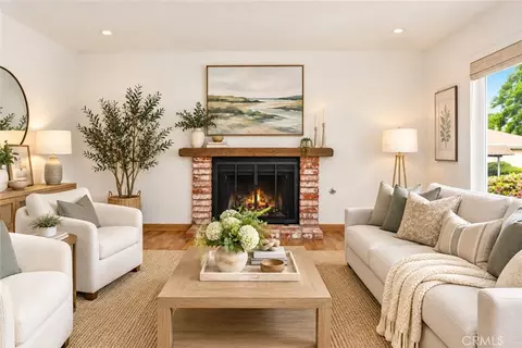 Living - 18 Flag Way, Paso Robles, CA 93446 photo 2 of 5