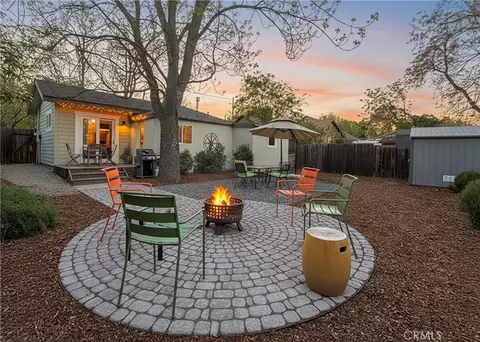 Exterior - 1712 Pine St, Paso Robles, CA 93446 photo 3 of 5