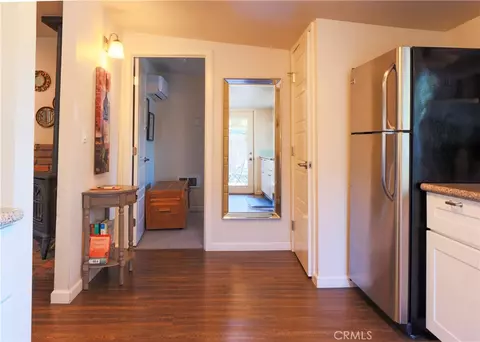 Entry Way - 1712 Pine St, Paso Robles, CA 93446 photo 2 of 2