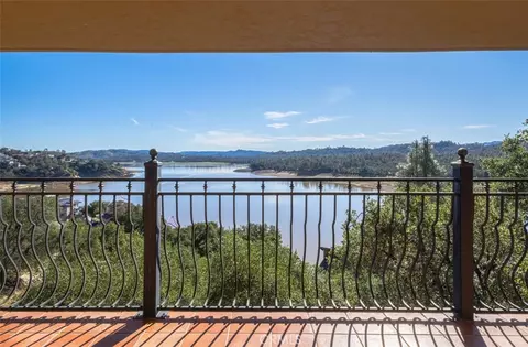 View/Area - 8730 Bluff Ct, Bradley, CA 93426 photo 5 of 6