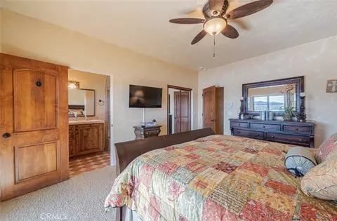 Bedroom - 8730 Bluff Ct, Bradley, CA 93426 photo 5 of 10