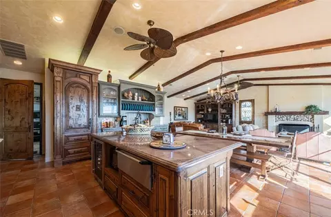 Kitchen - 8730 Bluff Ct, Bradley, CA 93426 photo 3 of 8