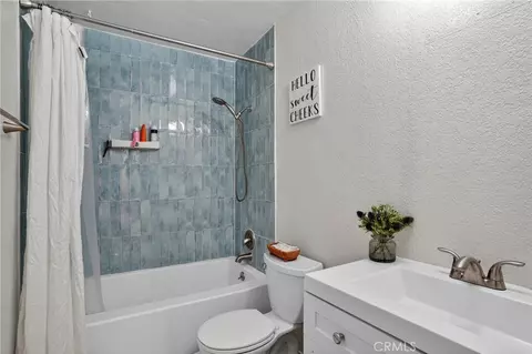 Bath - 3332 Harbor Cir #C, Paso Robles, CA 93446 photo 1 of 1