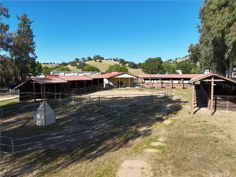 Exterior - 3332 Harbor Cir #C, Paso Robles, CA 93446 photo 9 of 10