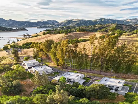 View/Area - 3332 Harbor Cir #C, Paso Robles, CA 93446 photo 7 of 12