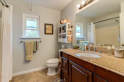 Bath - 7835 Blue Moon Rd, Paso Robles, CA 93446 photo 1 of 3