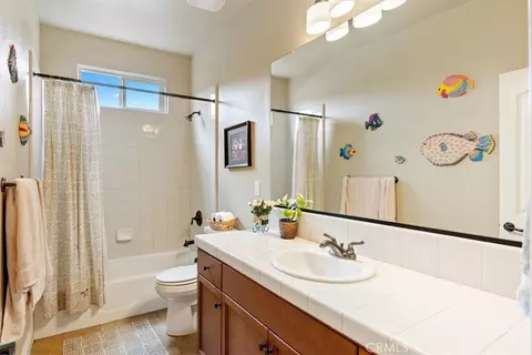 Bath - 204 Victoria Ct, Paso Robles, CA 93446 photo 4 of 4