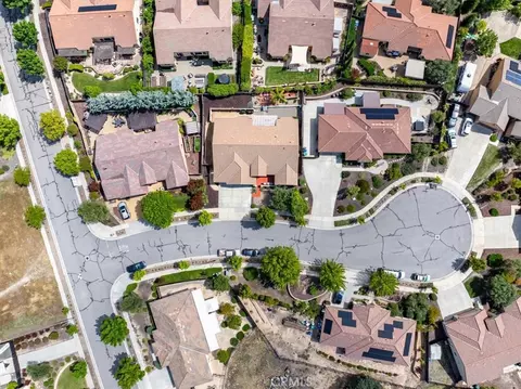 View/Area - 204 Victoria Ct, Paso Robles, CA 93446 photo 7 of 11