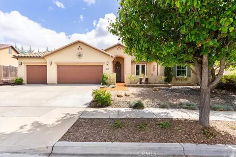 Exterior - 204 Victoria Ct, Paso Robles, CA 93446 photo 3 of 16