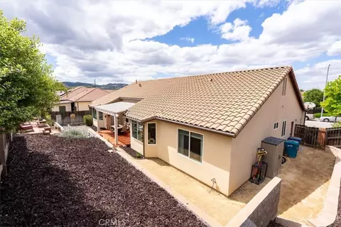 Exterior - 204 Victoria Ct, Paso Robles, CA 93446 photo 11 of 16