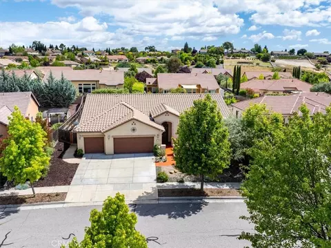 View/Area - 204 Victoria Ct, Paso Robles, CA 93446 photo 5 of 11