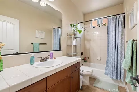 Bath - 204 Victoria Ct, Paso Robles, CA 93446 photo 1 of 4