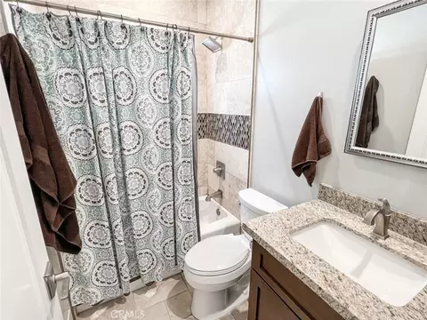 Bath - 2806 Vine St, Paso Robles, CA 93446 photo 3 of 4